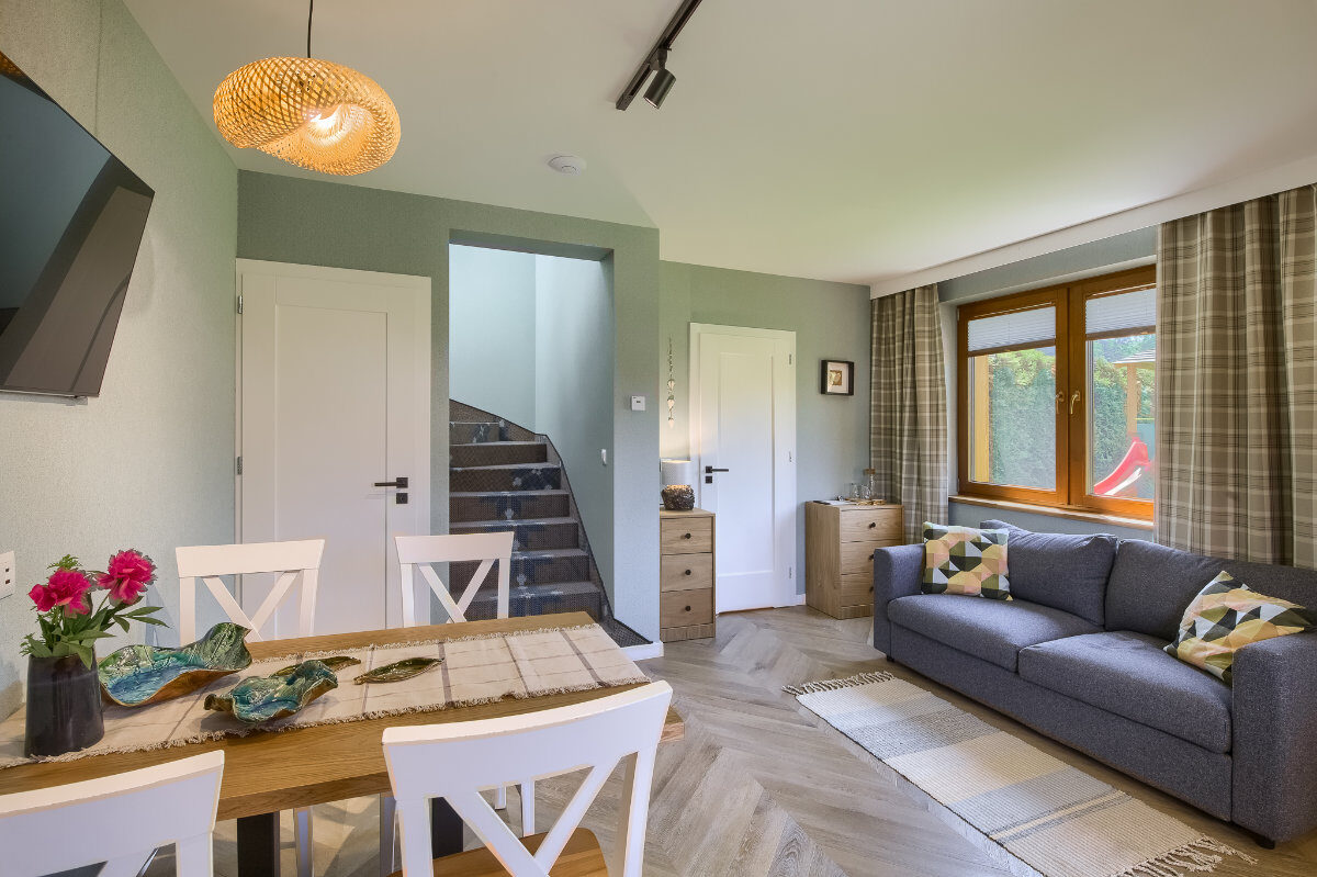 Apartament w Kamiennym Domku - pokój dzienny